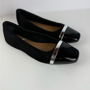 Elegant Black Flats with Silver Accent 8W